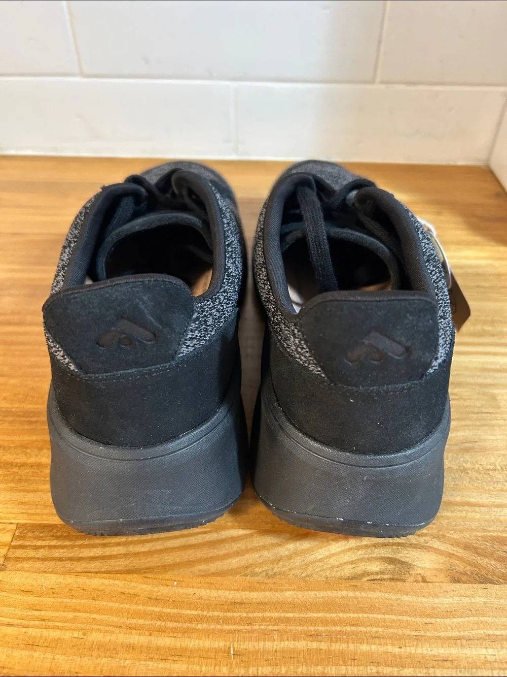 Fitflop F-Mode E01 Knit Flatform Sneakers Black/Gray Womens Size 6.5 US / 4.5 UK
